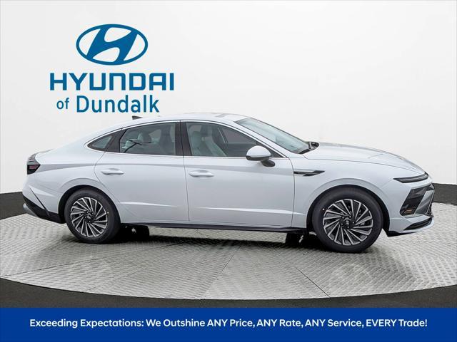 new 2025 Hyundai Sonata Hybrid car, priced at $31,132