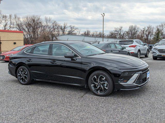 new 2024 Hyundai Sonata car, priced at $29,323