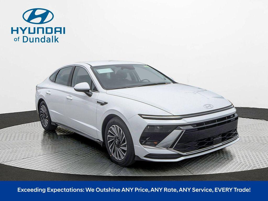 new 2025 Hyundai Sonata Hybrid car, priced at $28,700