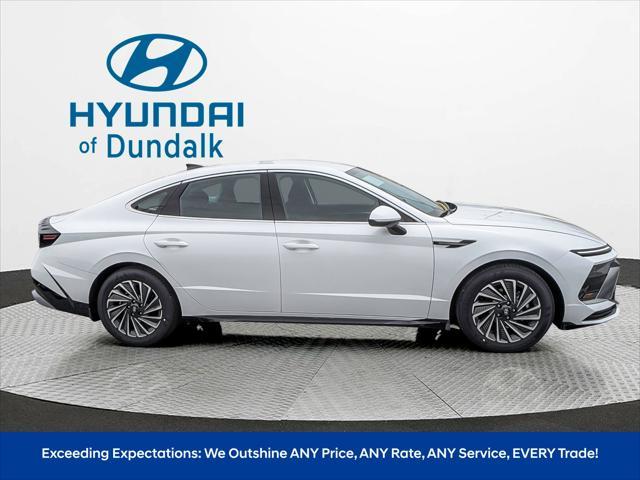 new 2025 Hyundai Sonata Hybrid car, priced at $31,621