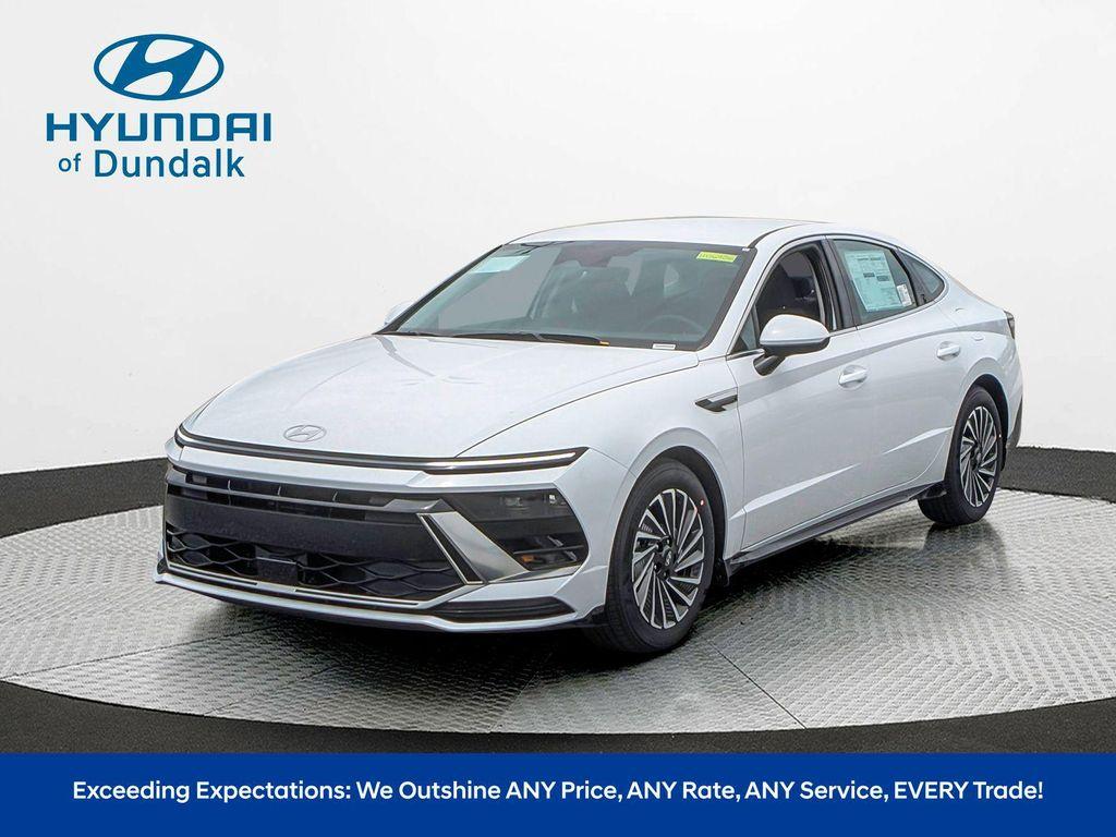 new 2025 Hyundai Sonata Hybrid car, priced at $28,700