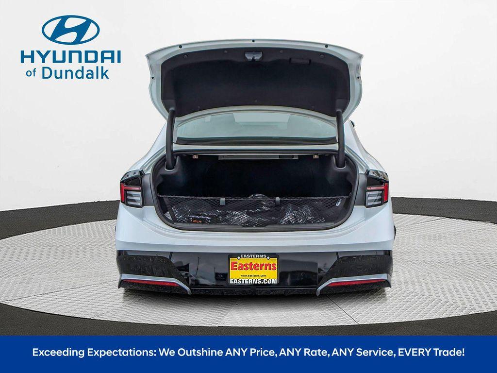 new 2025 Hyundai Sonata Hybrid car, priced at $28,700
