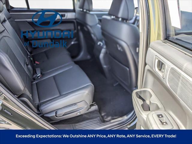 new 2025 Hyundai Santa Fe car, priced at $44,570