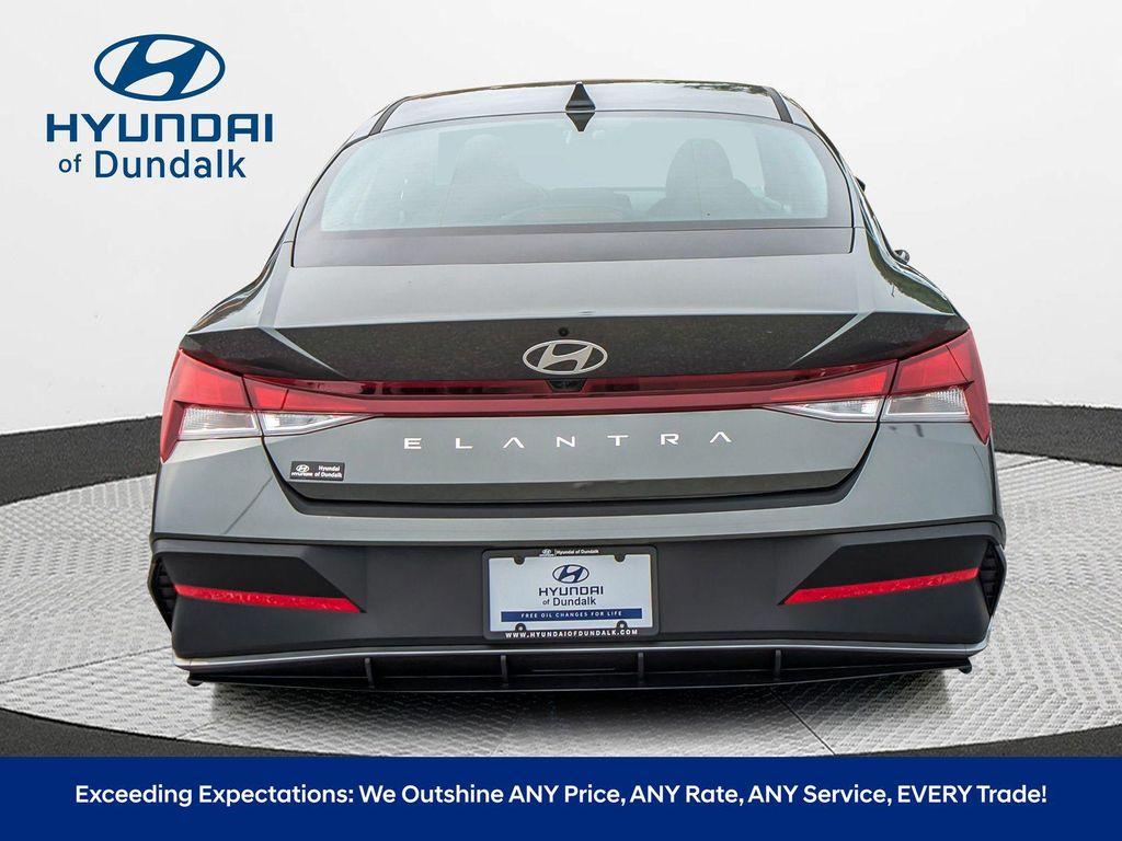 new 2025 Hyundai Elantra car, priced at $22,031