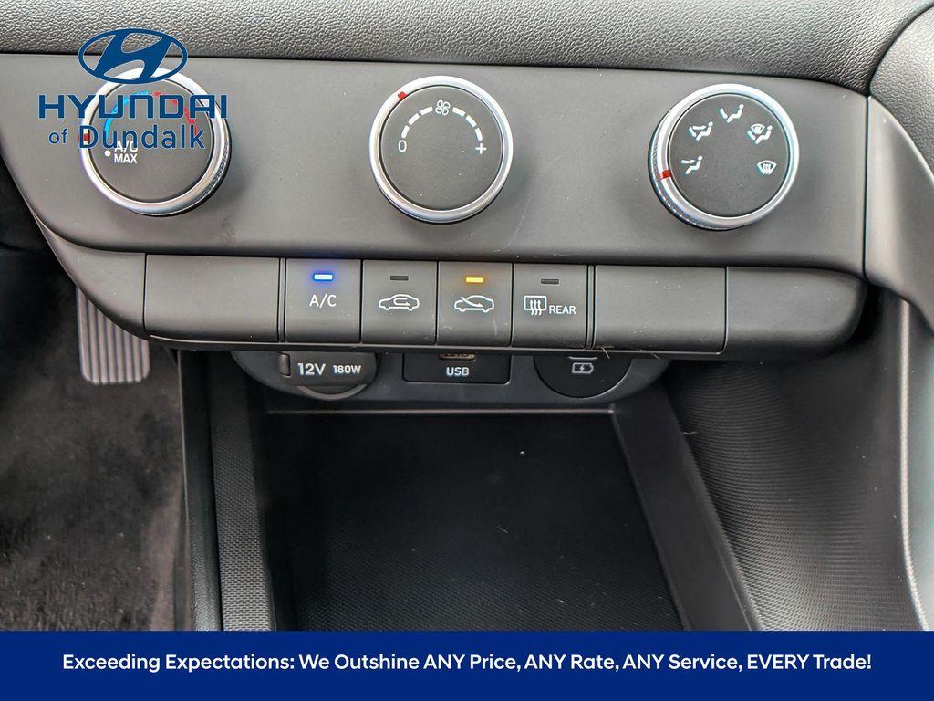 new 2025 Hyundai Elantra car, priced at $22,031