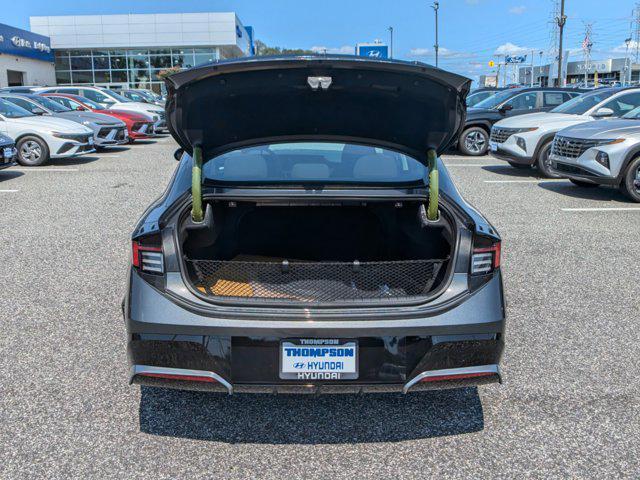 new 2024 Hyundai Sonata Hybrid car, priced at $31,921