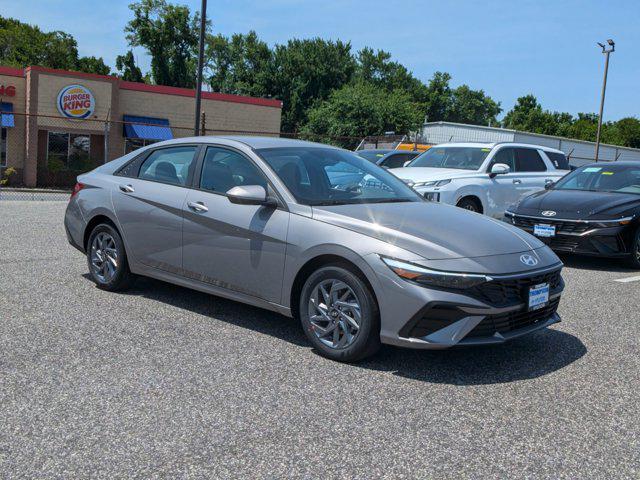 new 2024 Hyundai Elantra HEV car, priced at $27,465