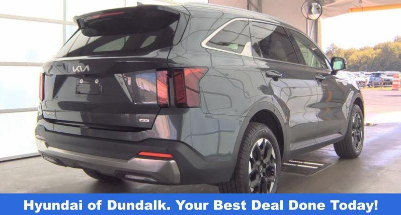 used 2024 Kia Sorento car, priced at $23,500