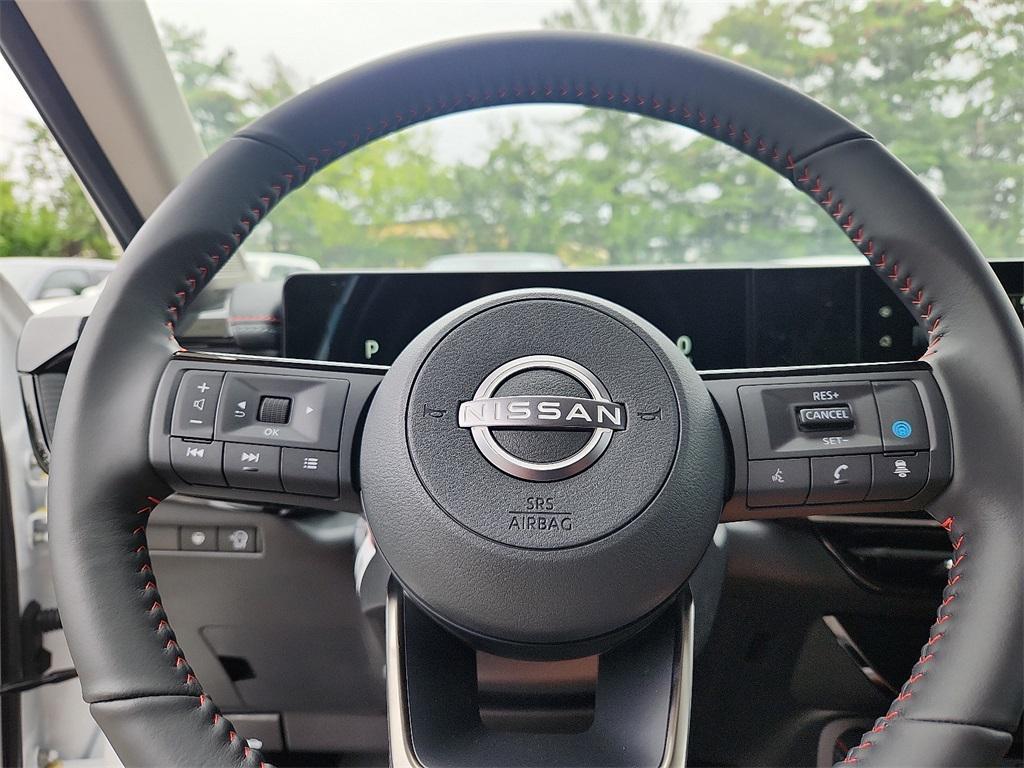 new 2025 Nissan Kicks car, priced at $24,651