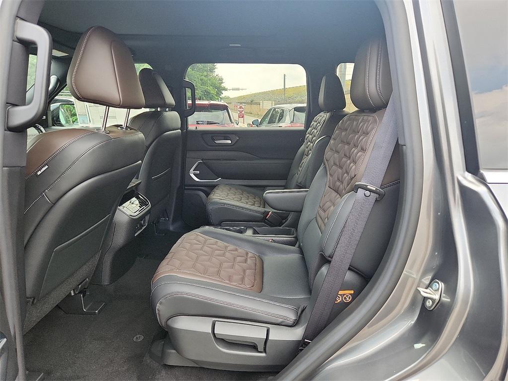 new 2025 Nissan Armada car, priced at $81,952