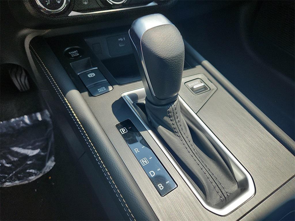 new 2025 Nissan Kicks car, priced at $25,917