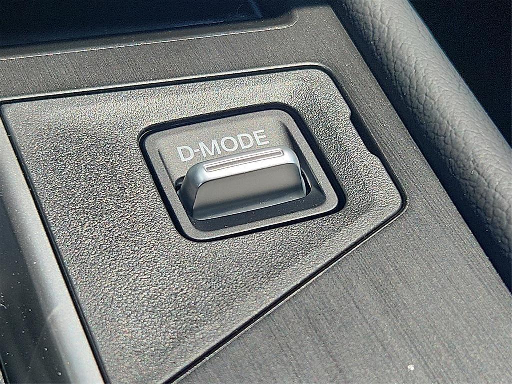 new 2025 Nissan Kicks car, priced at $25,917