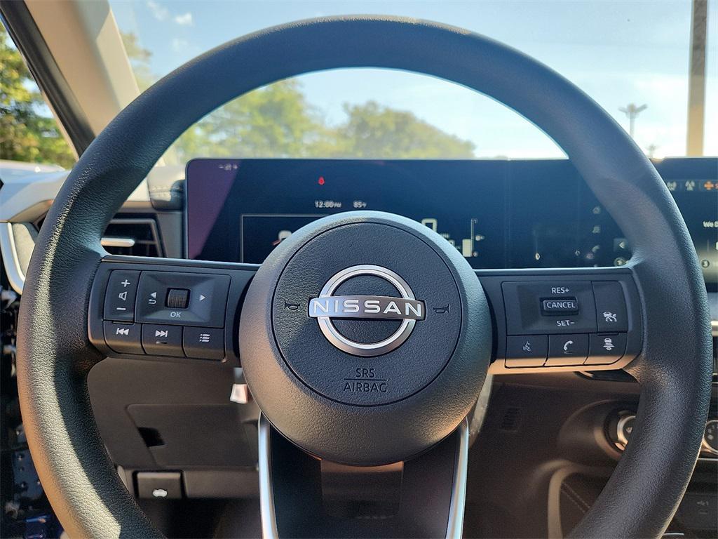 new 2025 Nissan Kicks car, priced at $24,492
