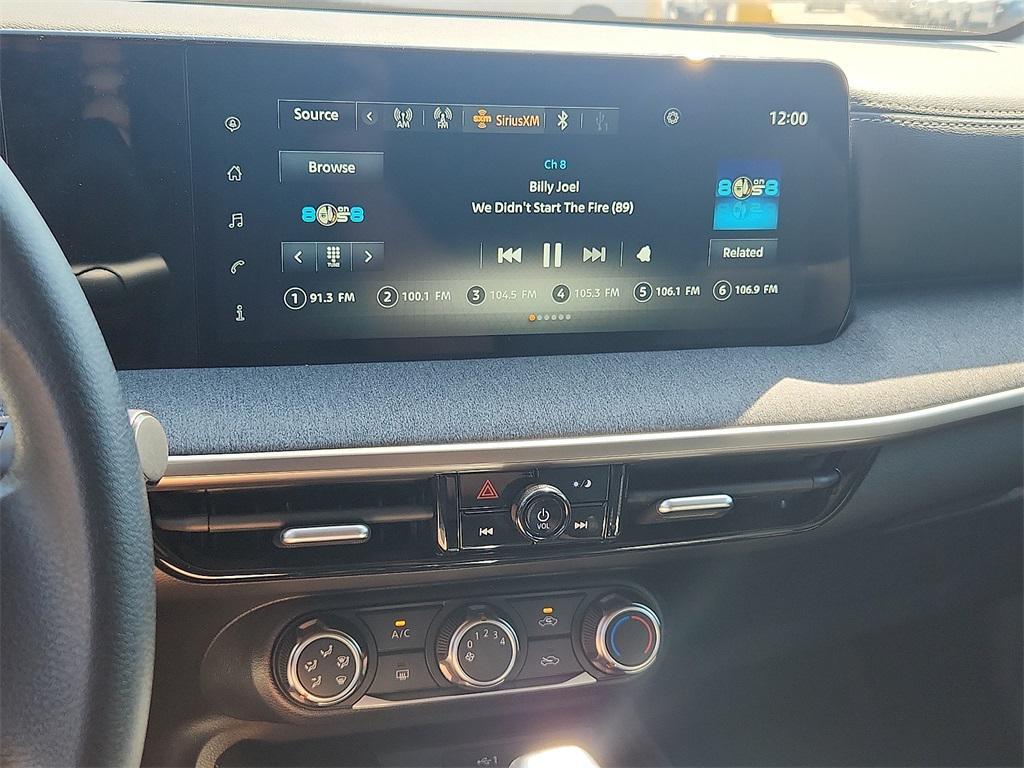 new 2025 Nissan Kicks car, priced at $24,492