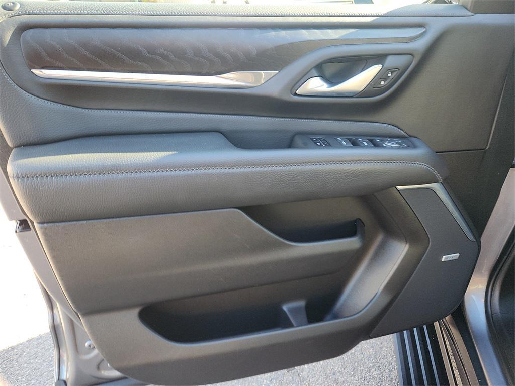 used 2022 GMC Yukon XL car, priced at $51,800