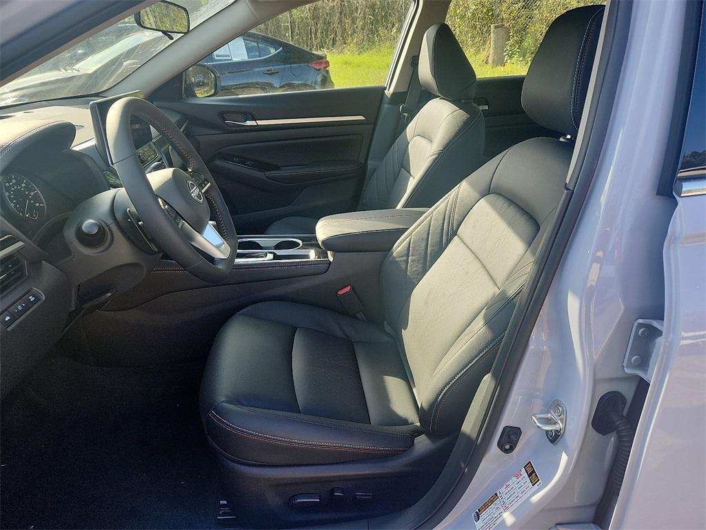 new 2025 Nissan Altima car, priced at $30,111