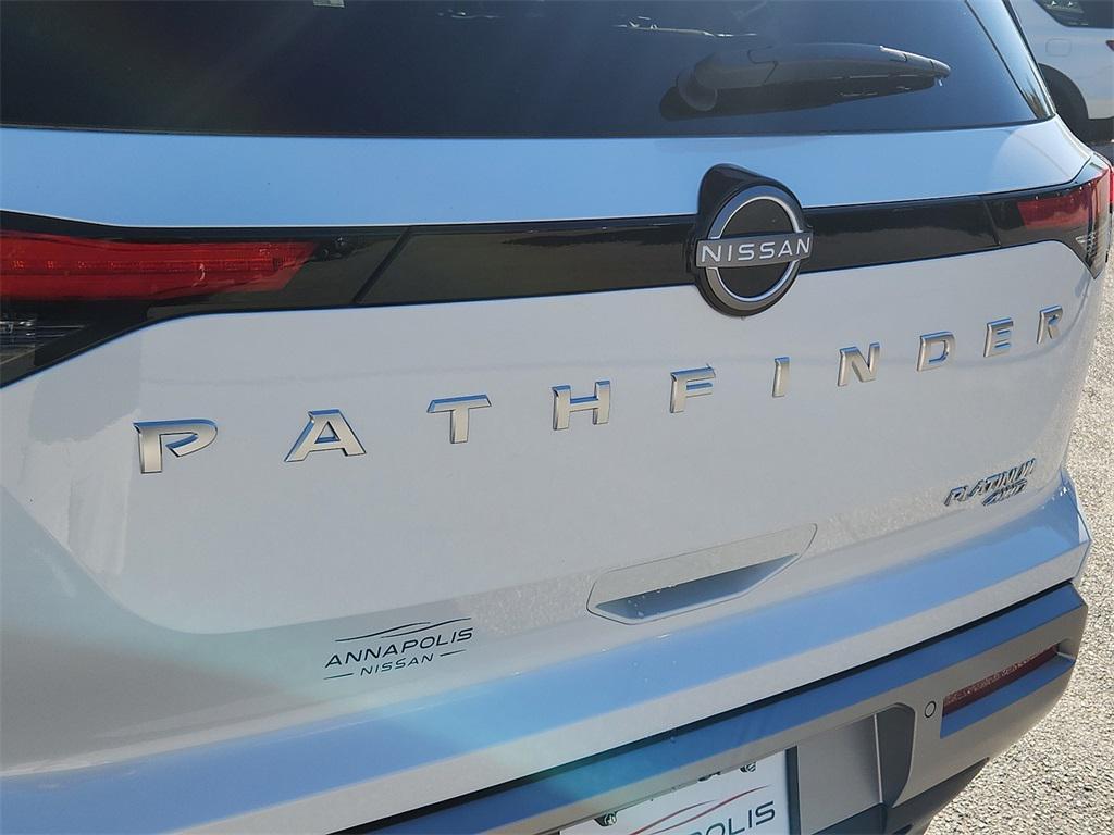 new 2025 Nissan Pathfinder car, priced at $44,632