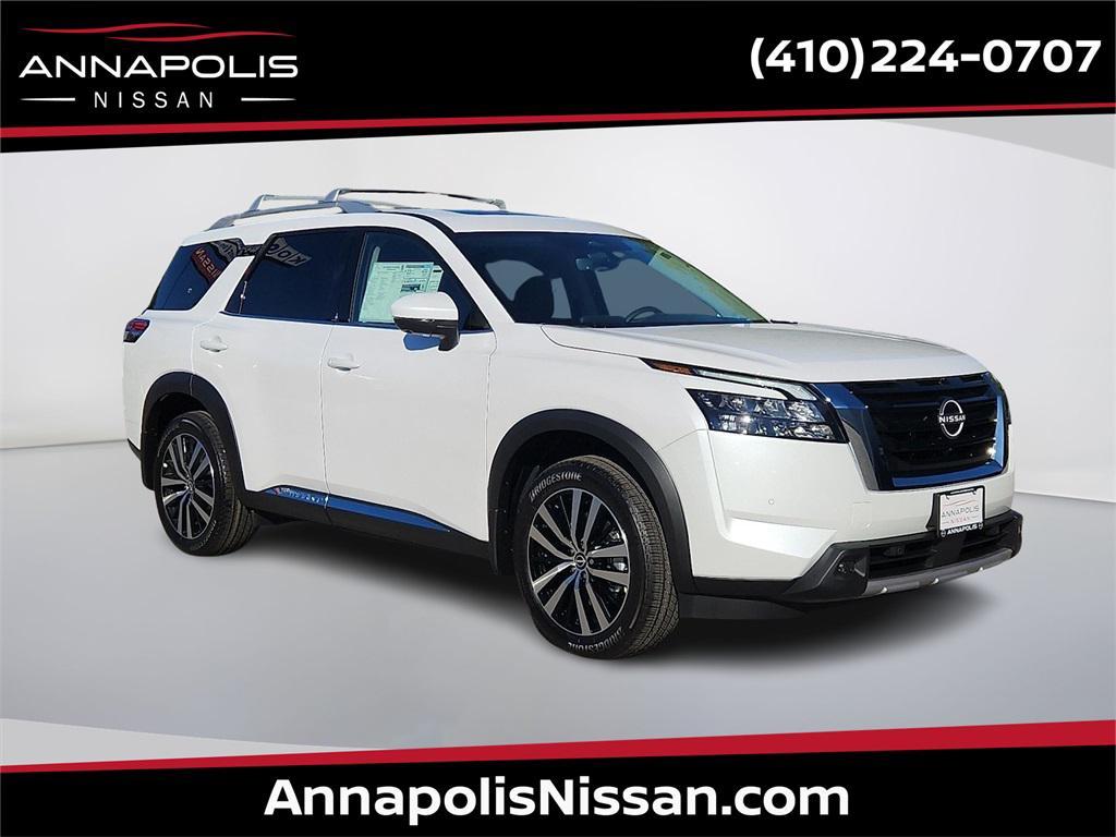 new 2025 Nissan Pathfinder car, priced at $44,632