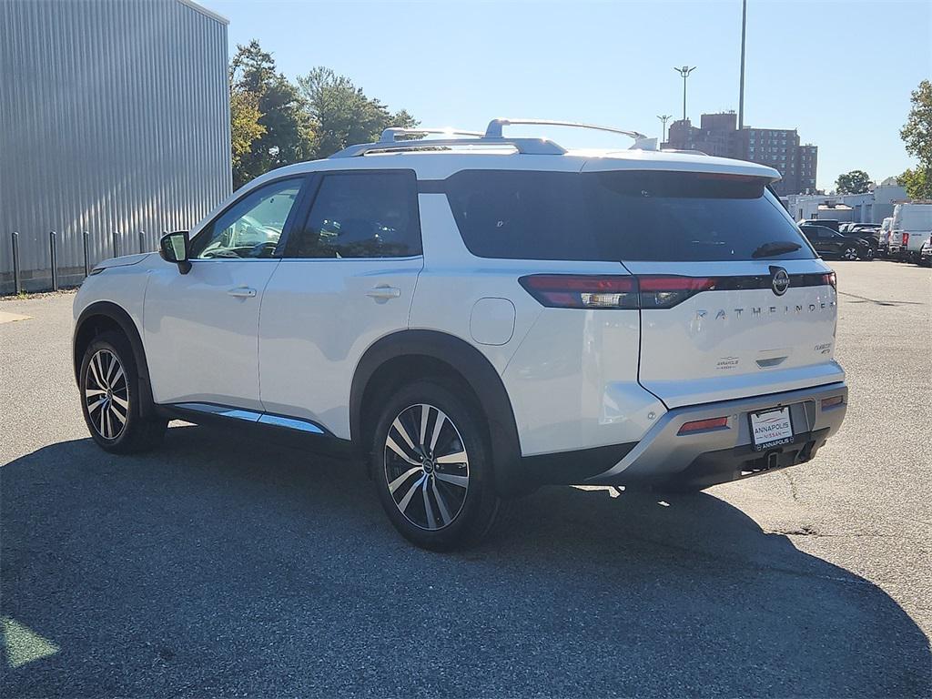 new 2025 Nissan Pathfinder car, priced at $44,632
