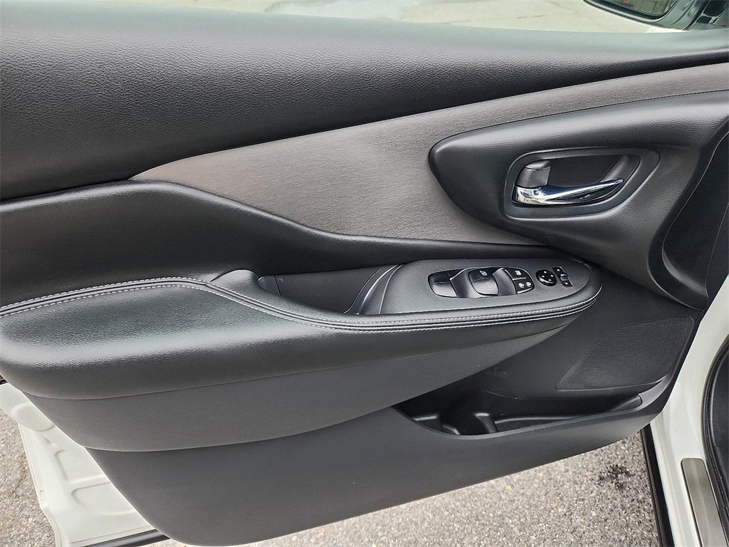 used 2022 Nissan Murano car, priced at $24,000