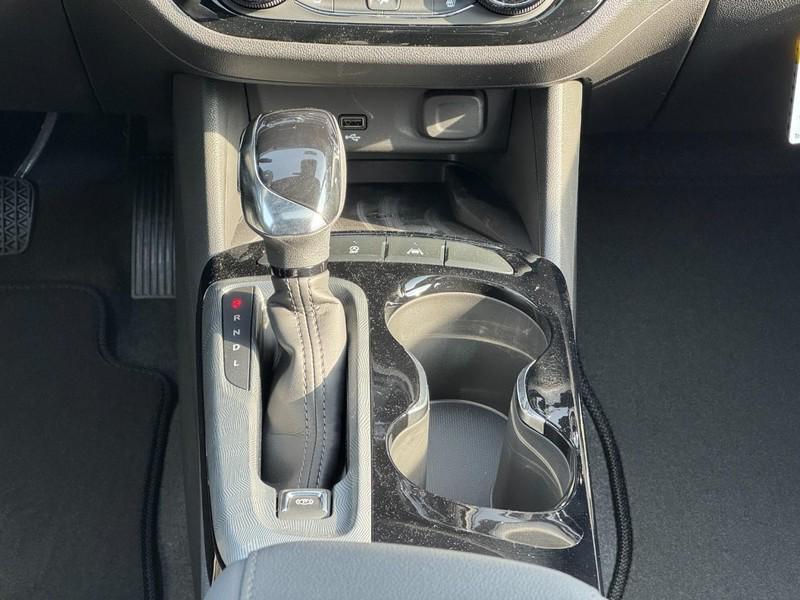 new 2025 Buick Envista car, priced at $26,315