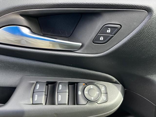 new 2025 Buick Envista car, priced at $27,625