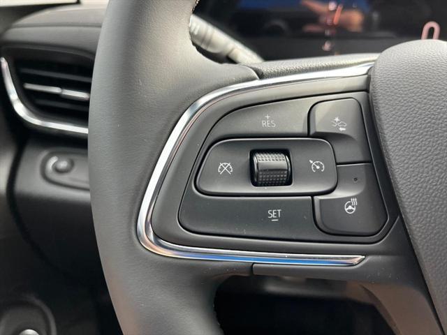 new 2025 Buick Envista car, priced at $27,625