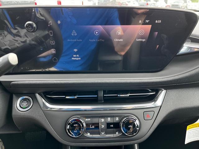 new 2025 Buick Envista car, priced at $27,625