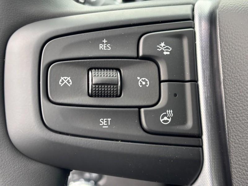 new 2025 GMC Sierra 1500 car, priced at $41,740