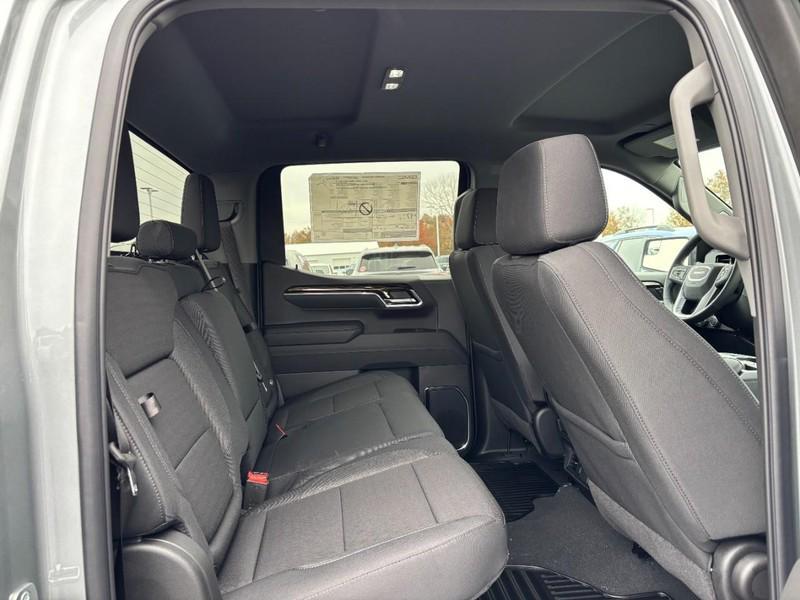 new 2025 GMC Sierra 1500 car, priced at $41,740