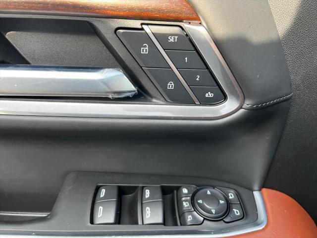 new 2025 GMC Sierra 3500 car, priced at $100,285