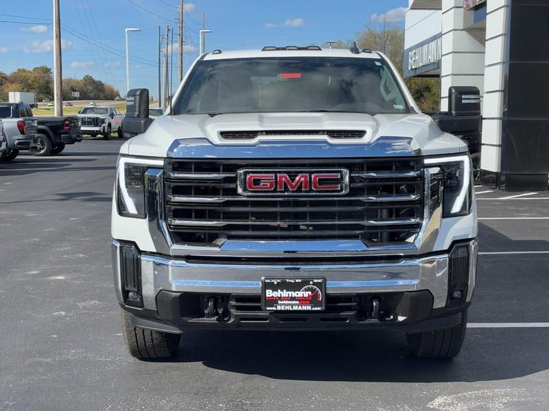 used 2025 GMC Sierra 2500 car, priced at $55,900