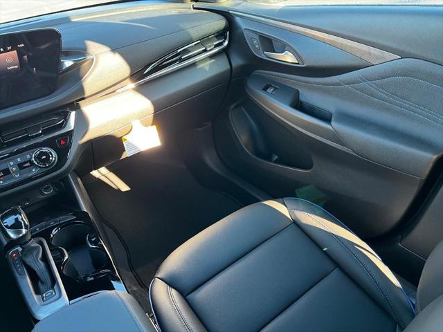 new 2025 Buick Envista car, priced at $28,775