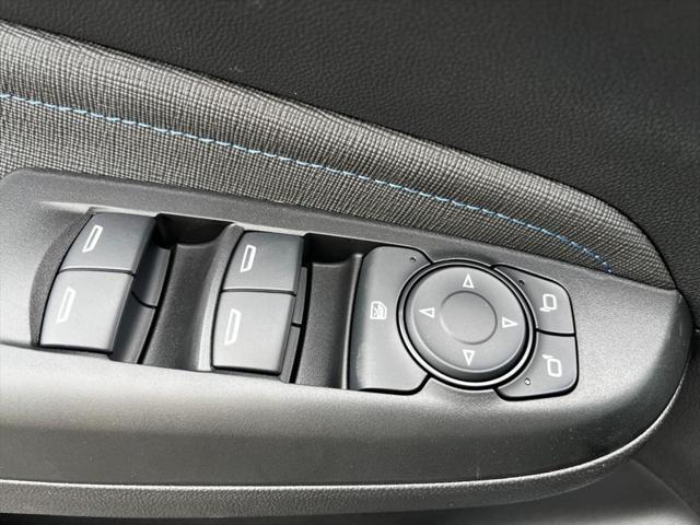 new 2025 Buick Envista car, priced at $26,020