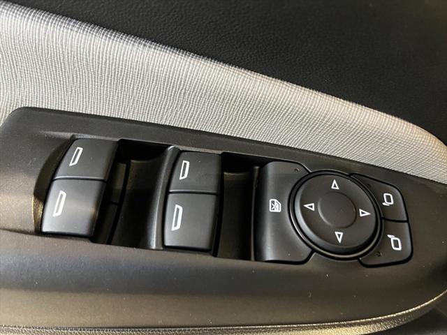 new 2025 Buick Envista car, priced at $30,184