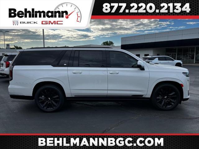 used 2021 Cadillac Escalade ESV car, priced at $54,900