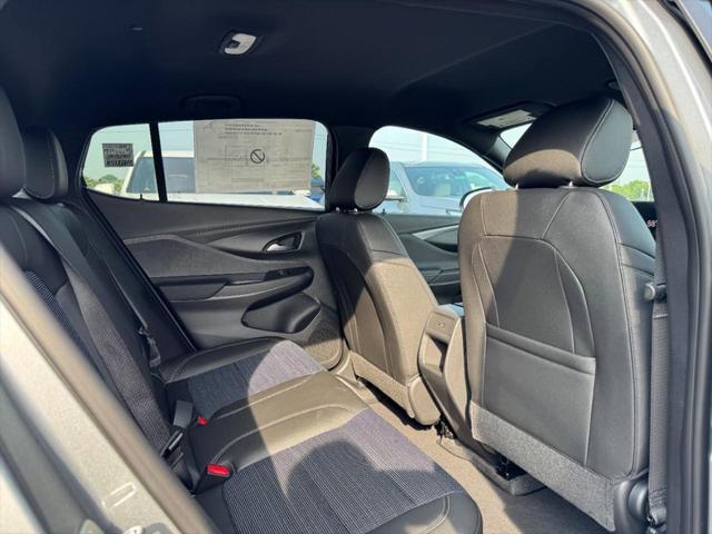 new 2025 Buick Envista car, priced at $22,535