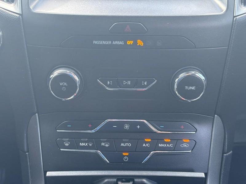 used 2020 Ford Edge car, priced at $11,900