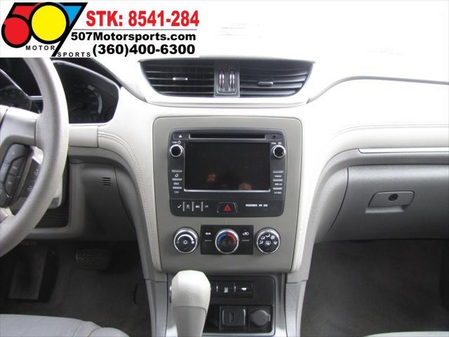 used 2015 Chevrolet Traverse car, priced at $8,995