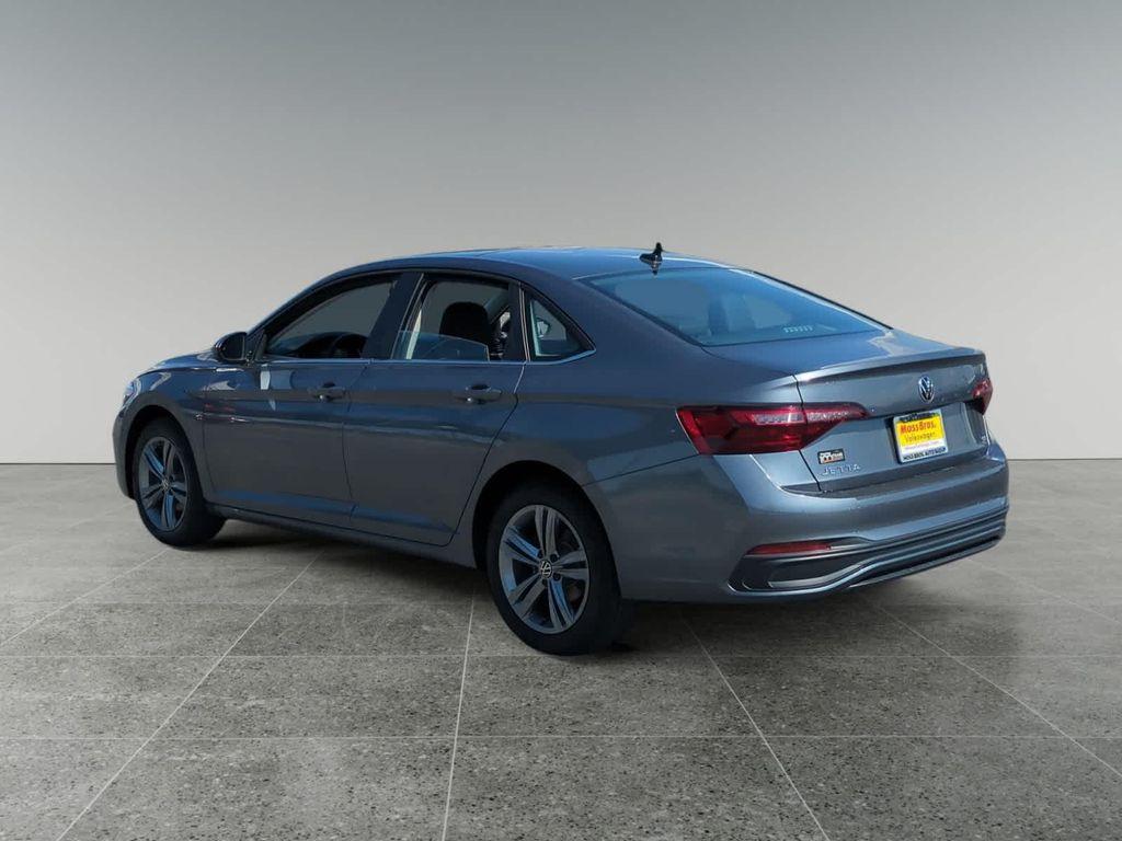 used 2024 Volkswagen Jetta car