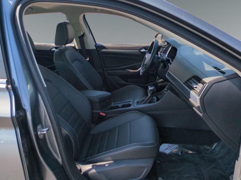 used 2024 Volkswagen Jetta car