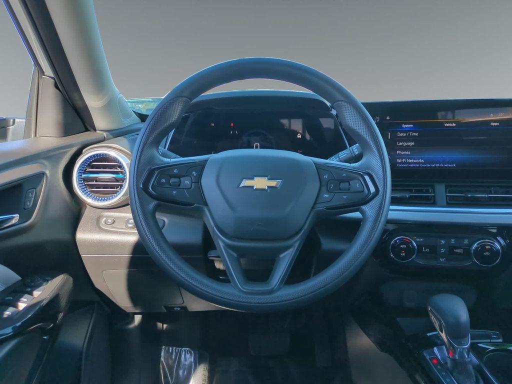 used 2024 Chevrolet Trax car