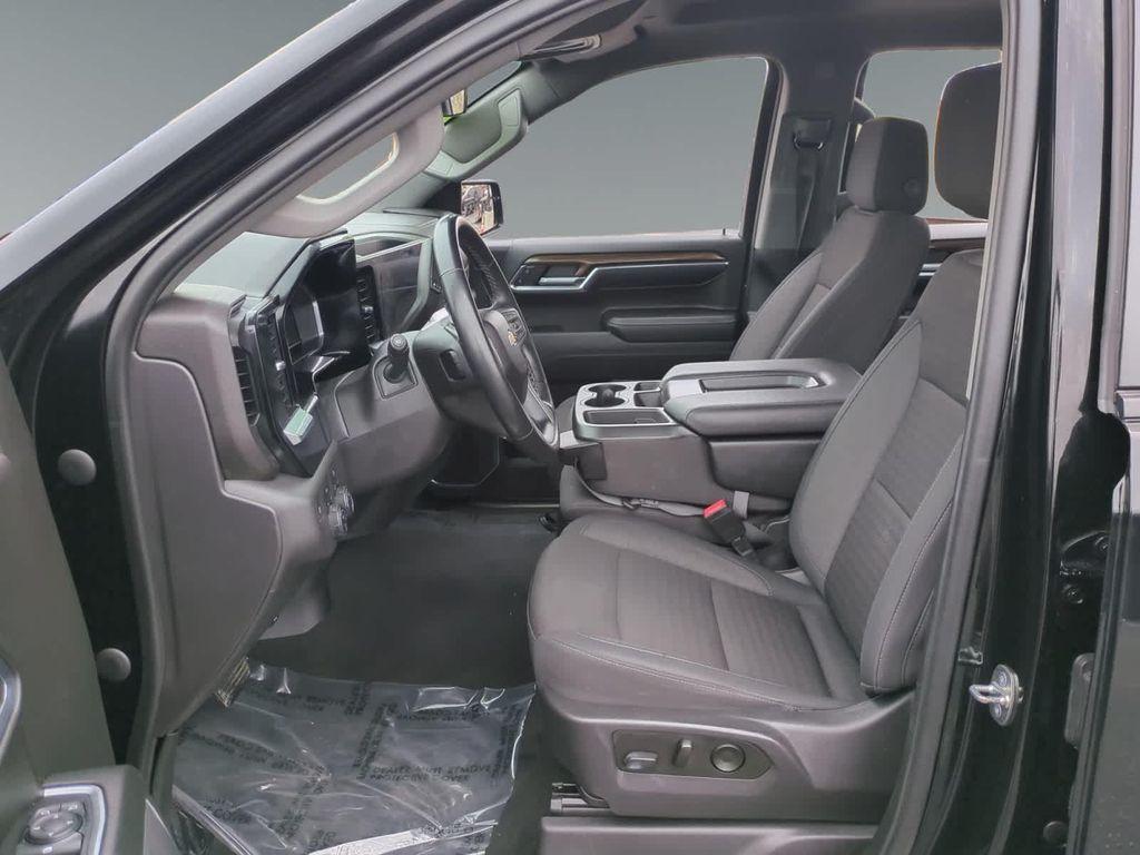 used 2023 Chevrolet Silverado 1500 car, priced at $33,250