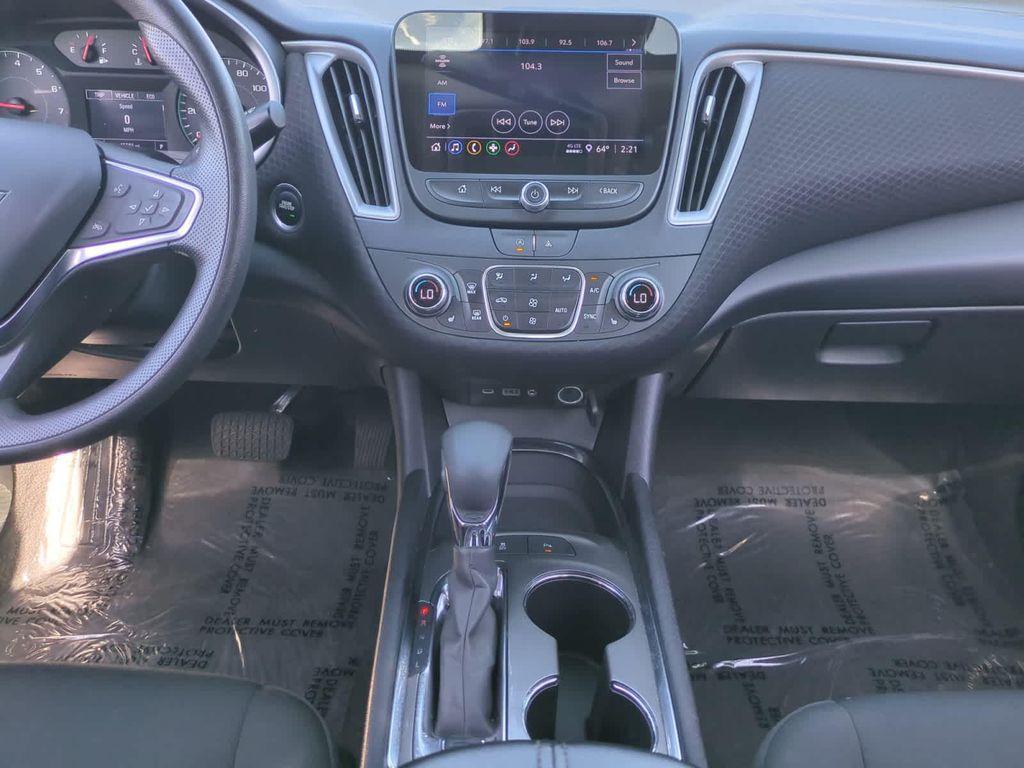 used 2024 Chevrolet Malibu car