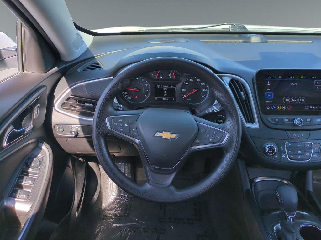 used 2024 Chevrolet Malibu car