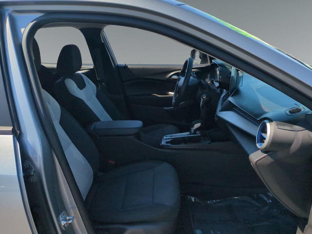 used 2024 Chevrolet Trax car