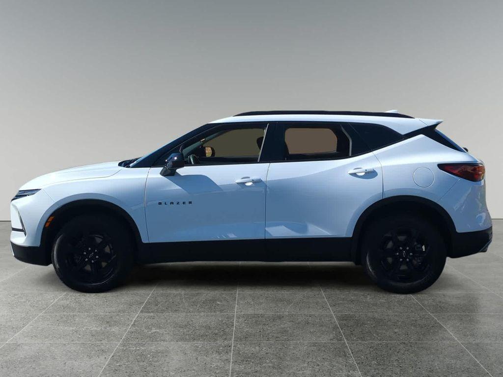used 2025 Chevrolet Blazer car