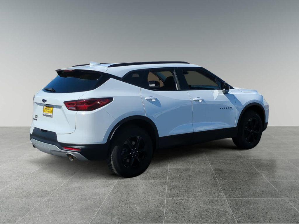 used 2025 Chevrolet Blazer car