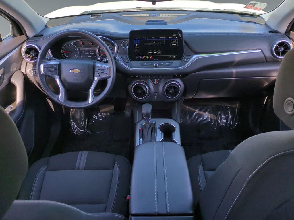 used 2025 Chevrolet Blazer car