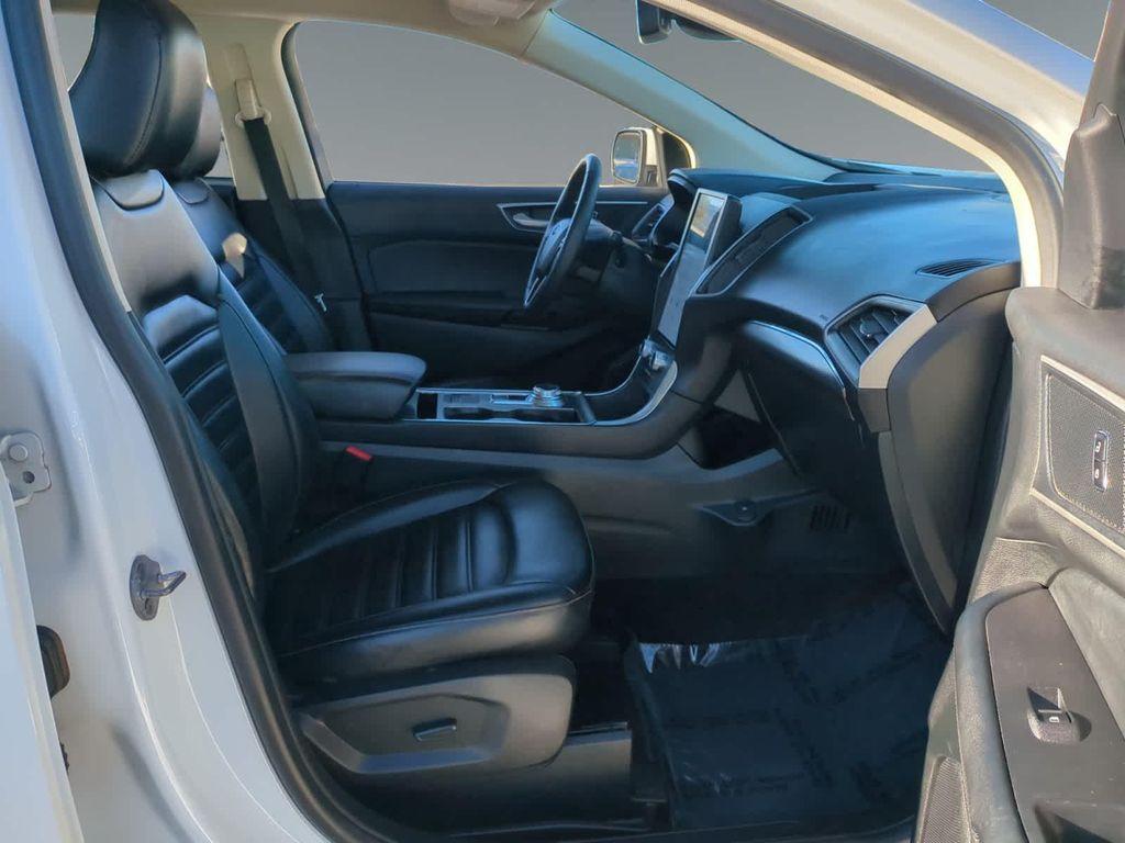 used 2022 Ford Edge car